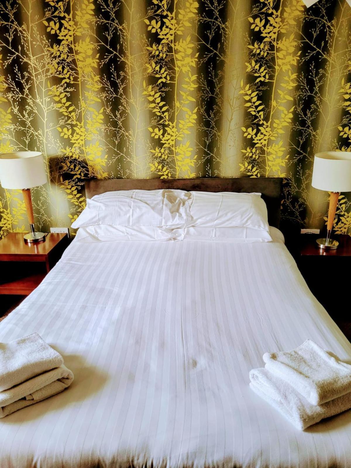 Gillygate Bar And Rooms 约克 外观 照片